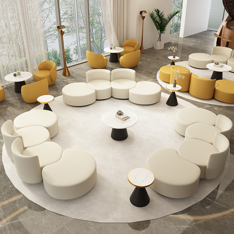 Office lounge area reception s - مراجعة Coffee Tea Lounge وسعره