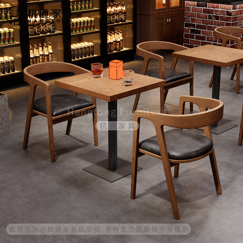 Retro Table And Chair Set Milk - مراجعة Coffee Tea Lounge وسعره